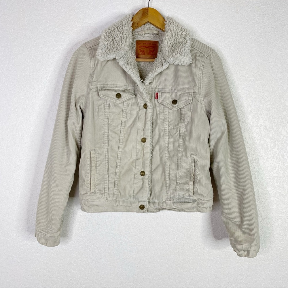 Levi's Cream Jean Jacket Vintage-Inspired Style